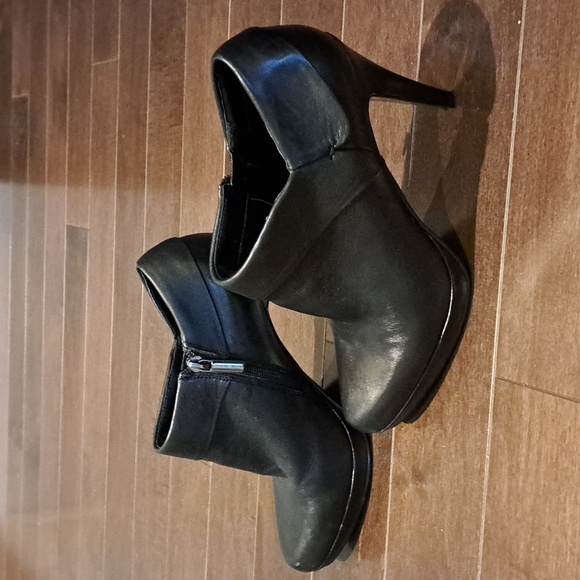 Bandolino womens ankle boots - Picture 3 of 3